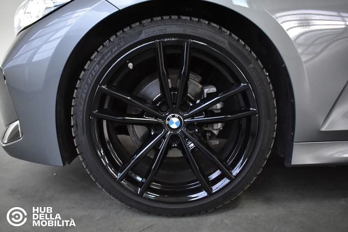 BMW 318d 48V Touring